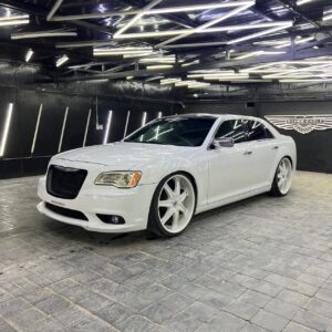 Chrysler C-300 - Model 2013